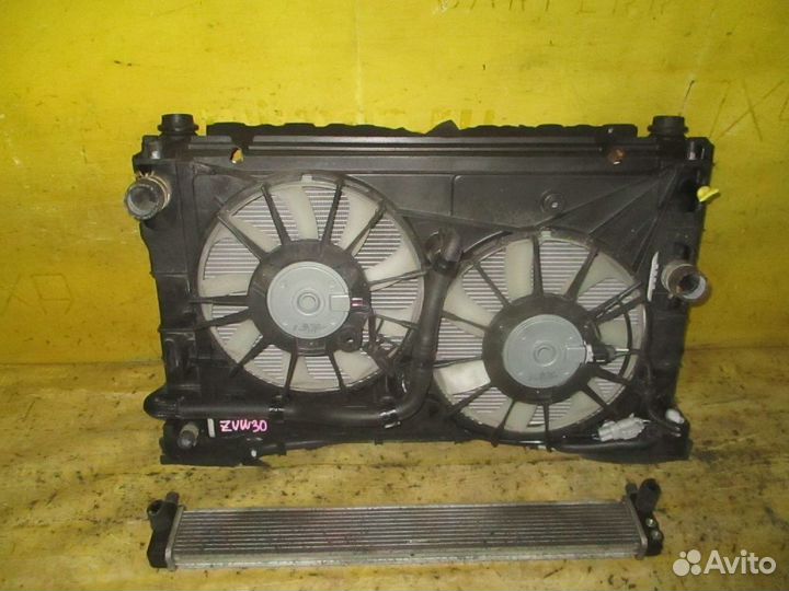 Радиатор двс Toyota Prius ZVW30