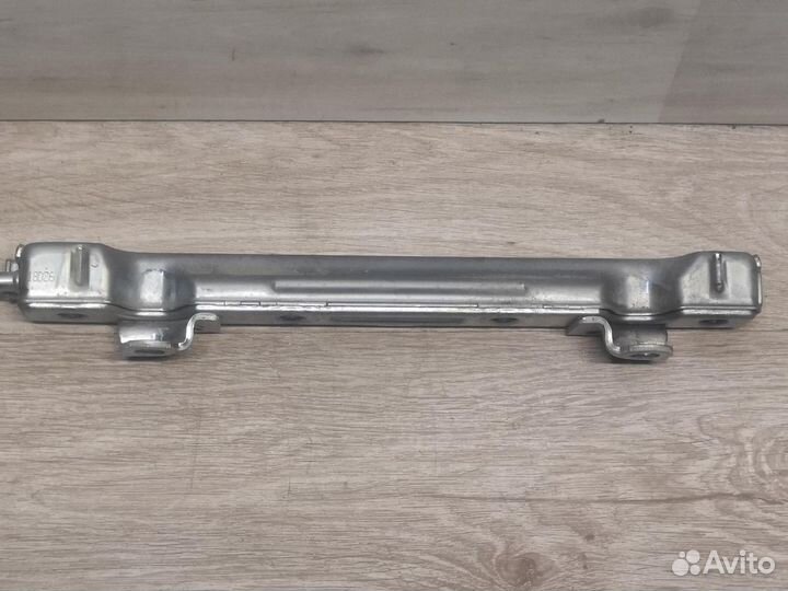 Топливная рейка Toyota Corolla E18