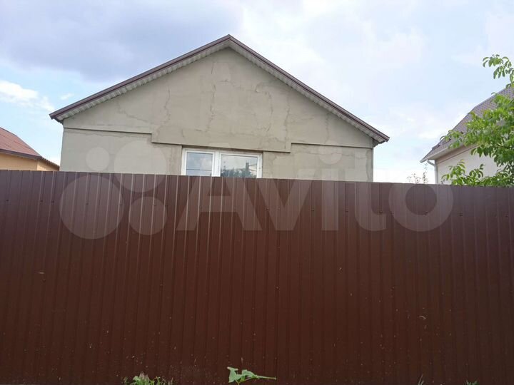 Дом 61 м² на участке 5 сот.