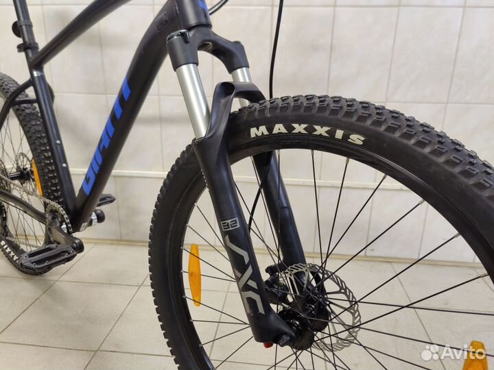 Giant Talon 1 2021 (L, 27.5)