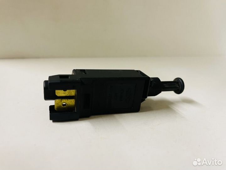 Датчик включения стоп сигнала Фора Эстина Амулет