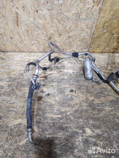 Трубка кондиционера Dodge Grand caravan 5 2015