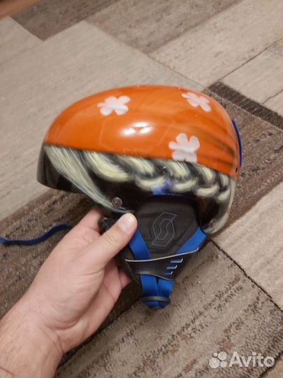 Горнолыжная Куртка и шлем