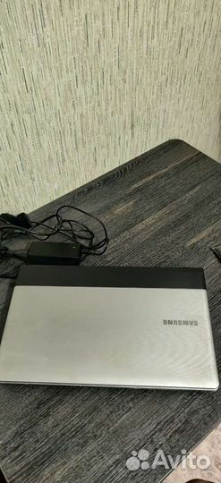 Samsung np300e5a i3/8gb/120 ssd/500hdd