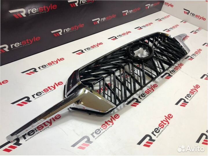 Решетка радиатора Toyota Land Cruiser 200 K275