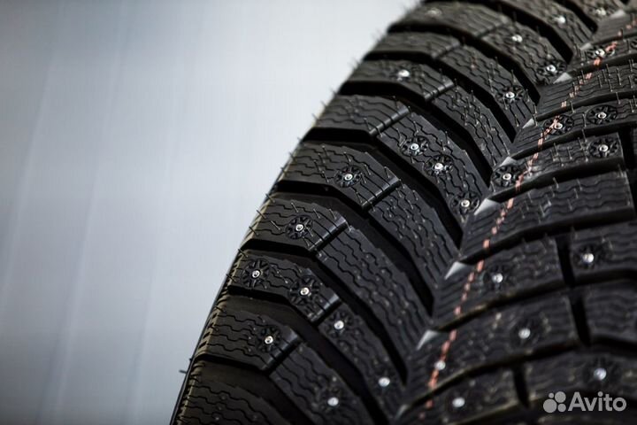 Michelin X-Ice North 4 215/60 R17 100