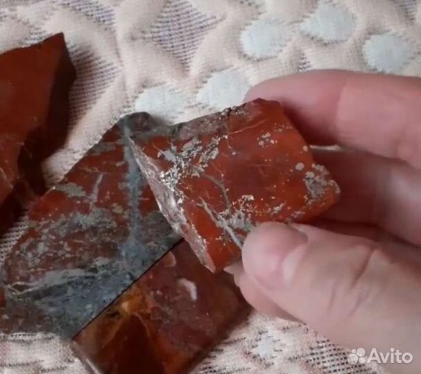 Камень яшма