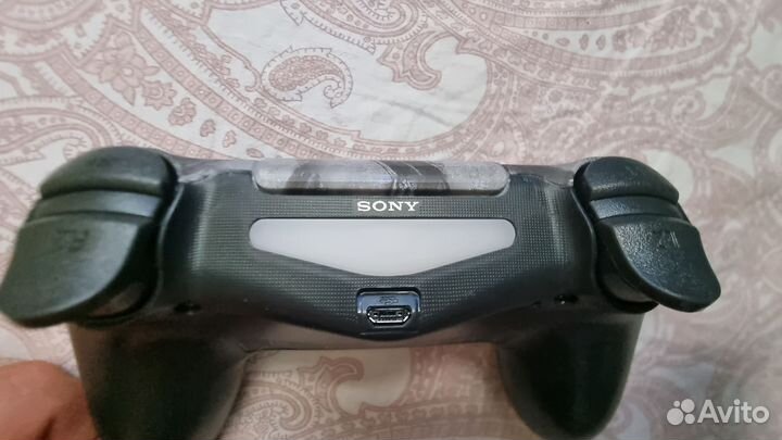 Геймпад Sony DualShock 4 v2 CUH-ZCT2E