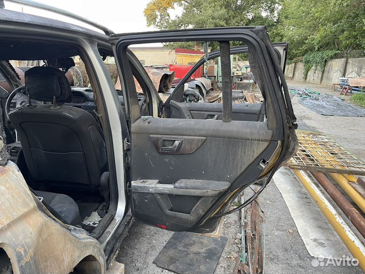 Mercedes benz glk 300 2011 целиком на запчасти