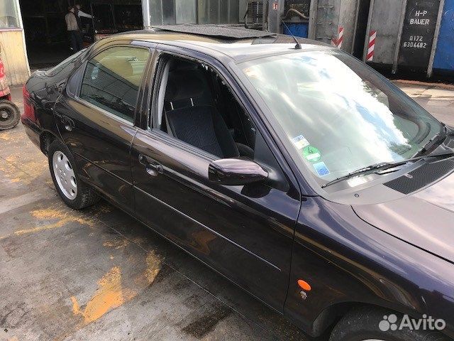 Разбор на запчасти Ford Mondeo 1