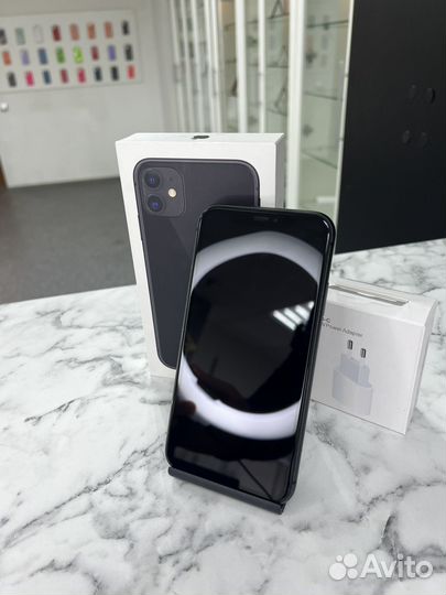 iPhone 11, 64 ГБ