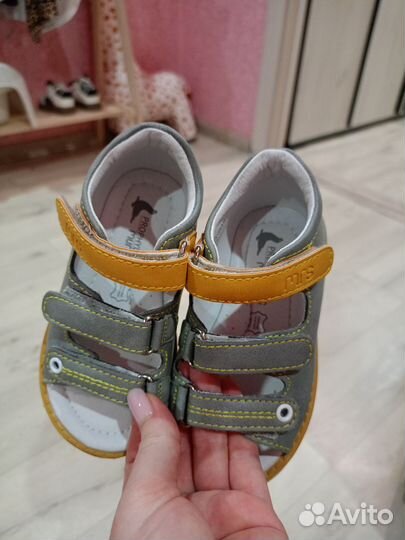 Сандалии детские для мальчиков 23 размер