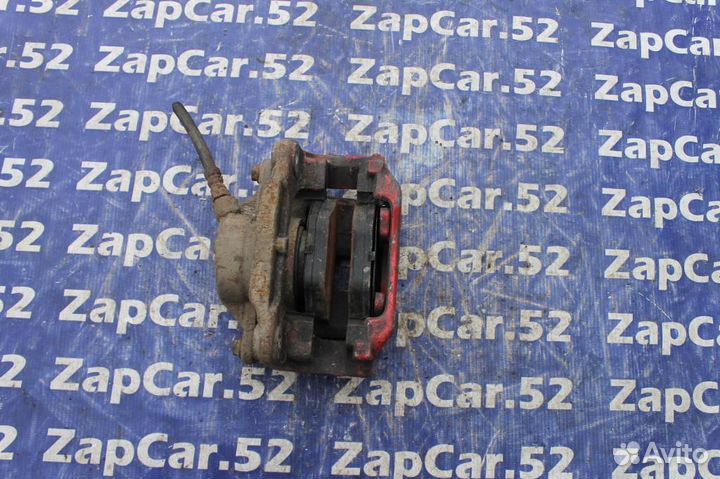 Суппорт передний правый Рено Меган 2