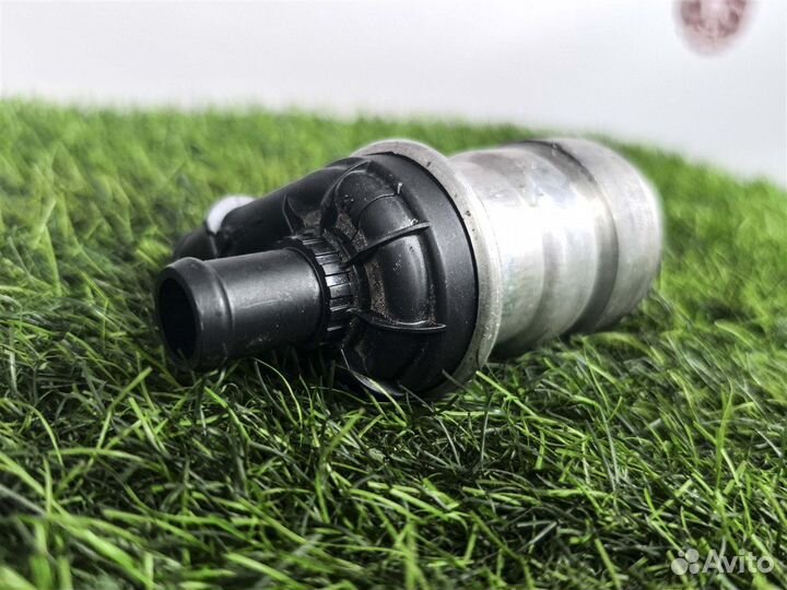 Насос системы охлаждения дополнительный Audi Q5 FY