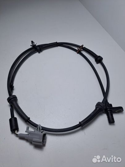 Датчик ABS (Bosch) задний nissan Qashqai