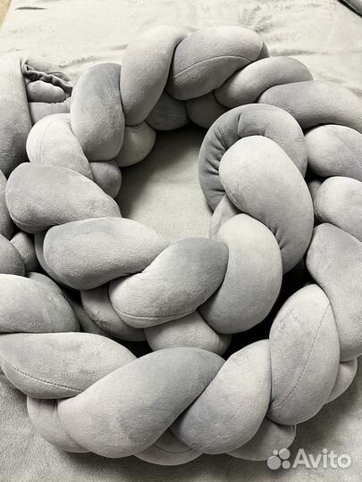 Бортик коса в кроватку