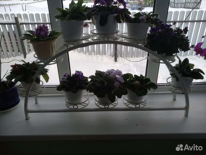 Подставка для цветов (для фиалок)