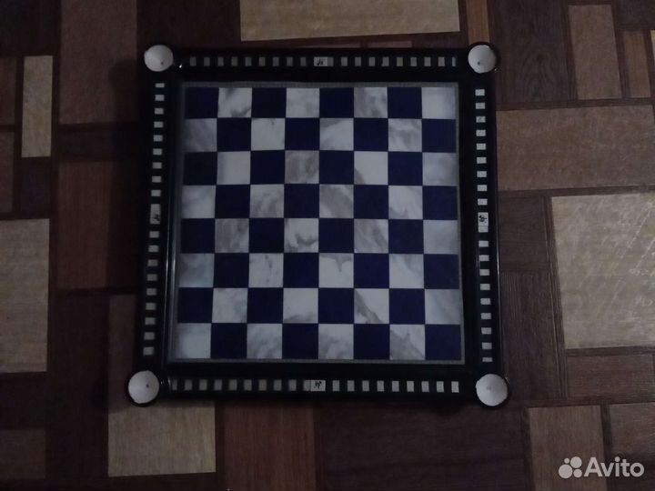 Шахматная доска ручной работы