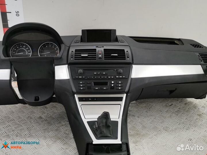 Панель передняя салона (торпедо) BMW X3 E83 рест