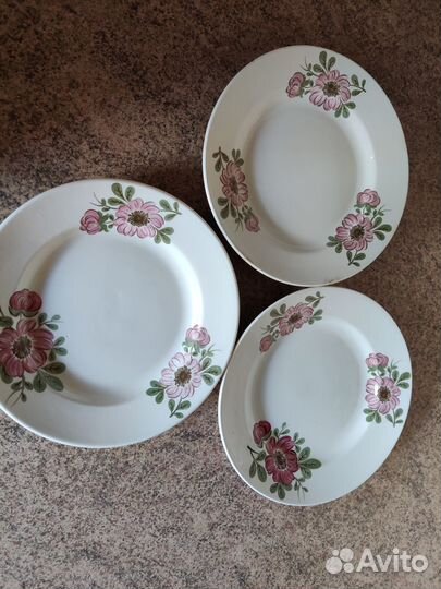 Тарелки зик винтаж 3шт цветы