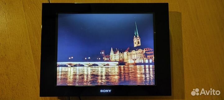 Цифровая фоторамка sony