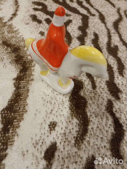 Богатырь на коне Бронница