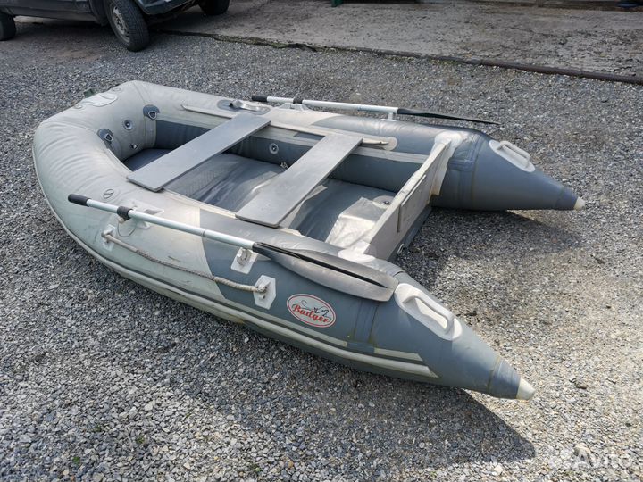 Лодка badger fla 270