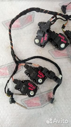 Моторчик заслонки отопителя Мерседес W221