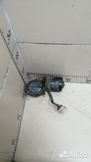 Моторчик стеклоочистителя передний