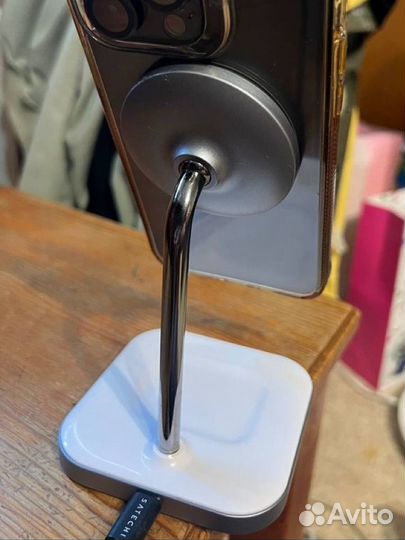 Беспроводная зарядка для iPhone magsafe оригинал