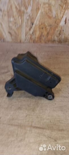 Регулятор вакуумный Kuga 2008-2012