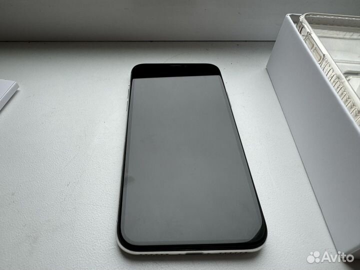 iPhone X, 256 ГБ