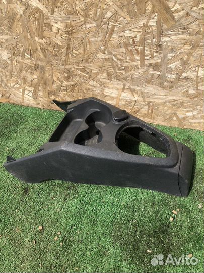 Центральная консоль Renault Logan 2