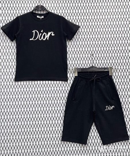 Новые костюмы Dior на мальчиков