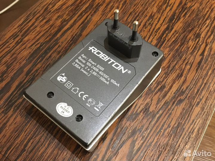 Зарядное акамуляторы батареек ааа