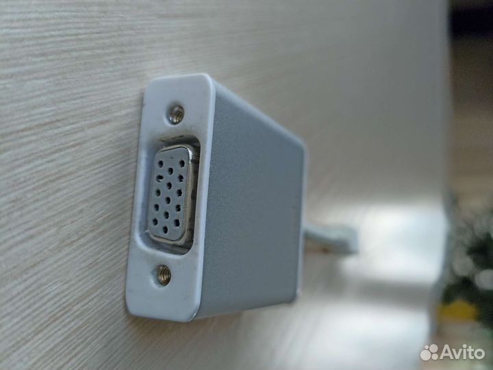 Адаптер Moshi Mini DisplayPort to VGA Adapter