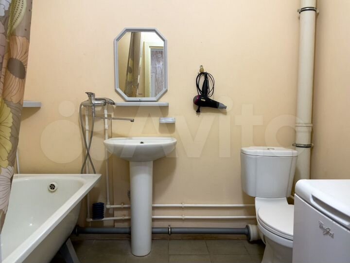 1-к. квартира, 42 м², 4/9 эт.