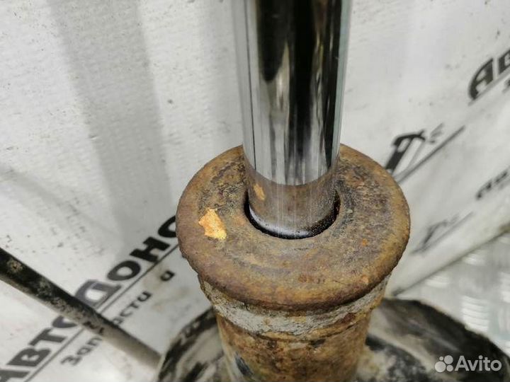 Амортизатор передний правый Chevrolet Lacetti