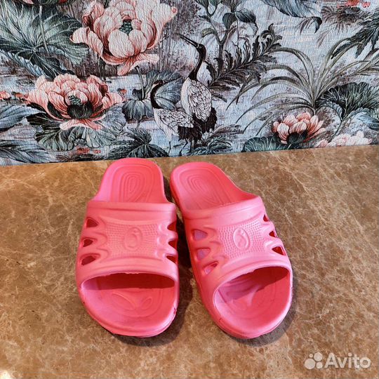 Шлепки для бассейна