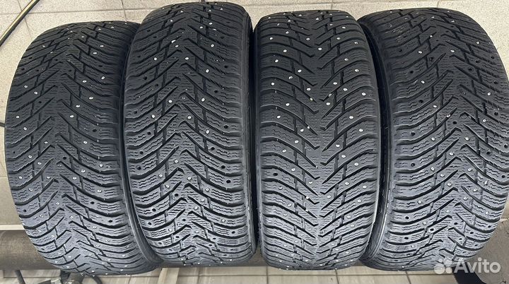 Nokian Tyres Hakkapeliitta 8 225/50 R17 94T