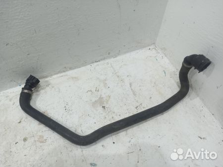 Патрубок системы охлаждения