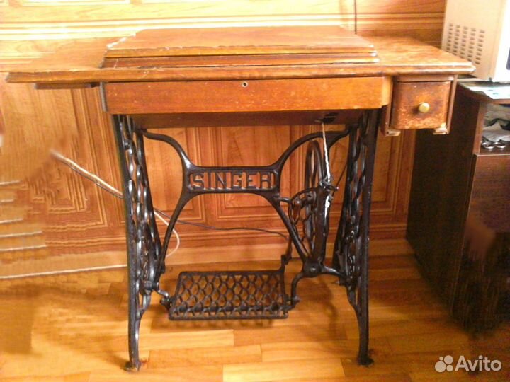 Швейная машина Singer