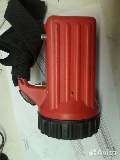 Фонарик светодиодный аккумуляторный