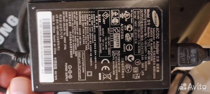 Монитор Samsung 22