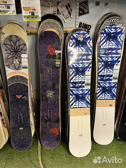 Сноуборды Lib Tech Gnu Roxy DC