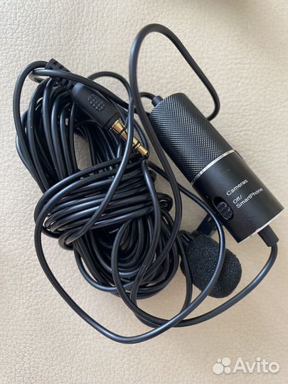 Петличный микрофон