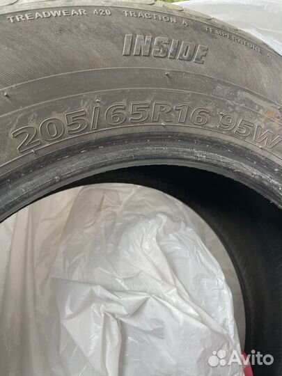 Kumho Ecowing ES01 KH27 205/65 R32