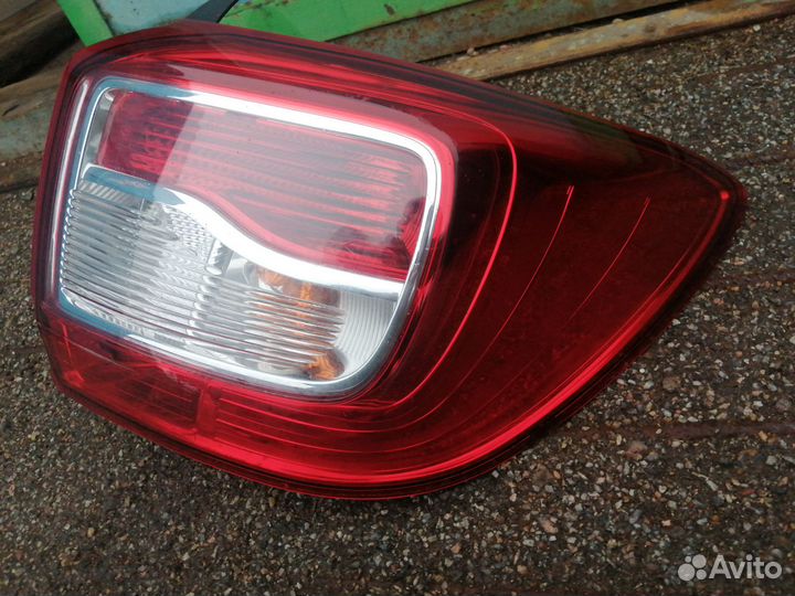 Фонарь задний правый renault logan 2