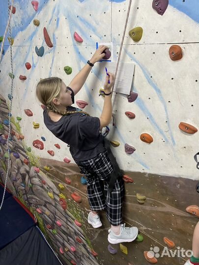 День рождения на скалодроме