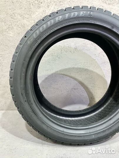 Goodride SW 606 235/60 R18 107H